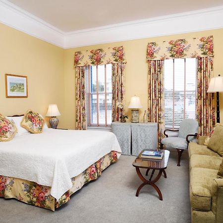 Rosedon Hotel Pembroke Eksteriør billede